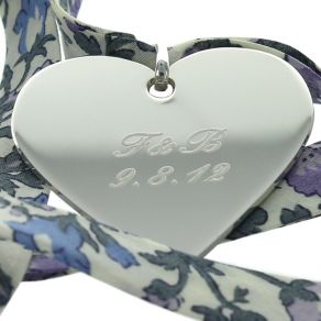 Pendentif coeur plein gravé