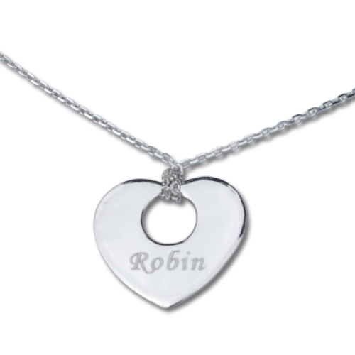 Pendentif petit coeur ajouré gravé