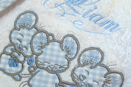 Idées cadeaux linge brodé