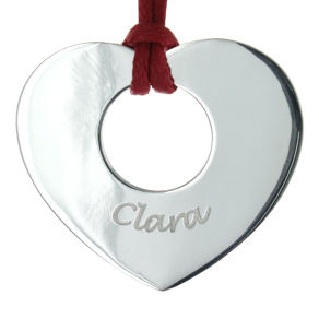 Pendentif petit coeur ajour grav