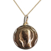 Médaille Vierge Marie en prière plaqué or gravée